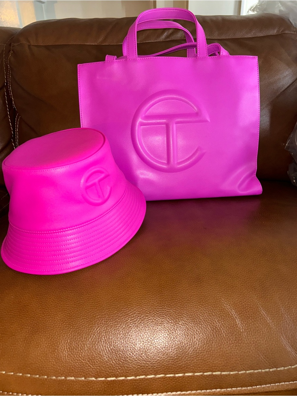 Telfar Pink Shopping Medium Bag with Matching Pink Hat (s/m) - Picture 2 of 2